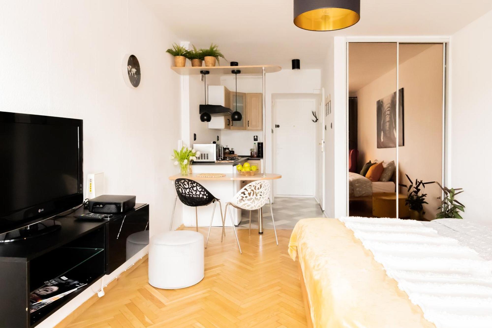 Piotrapartments - Big City Life Apartments In Central Warszawa ภายนอก รูปภาพ