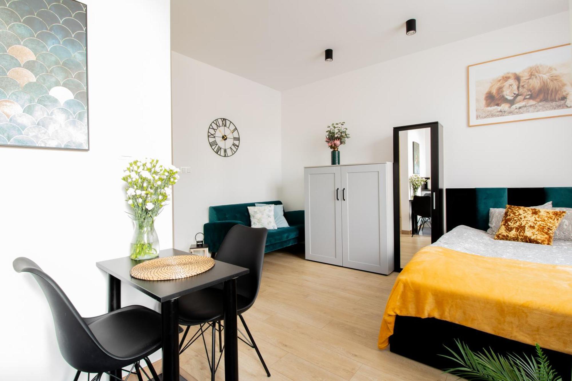 Piotrapartments - Big City Life Apartments In Central Warszawa ภายนอก รูปภาพ