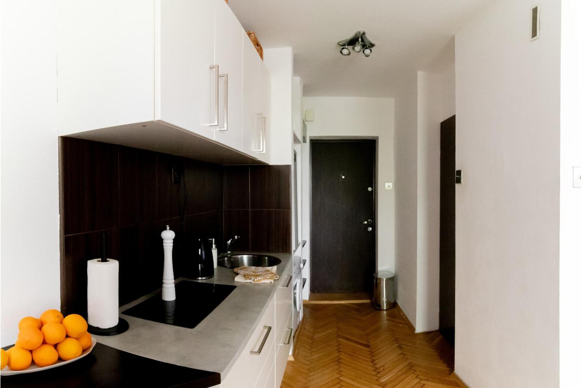 Piotrapartments - Big City Life Apartments In Central Warszawa ภายนอก รูปภาพ